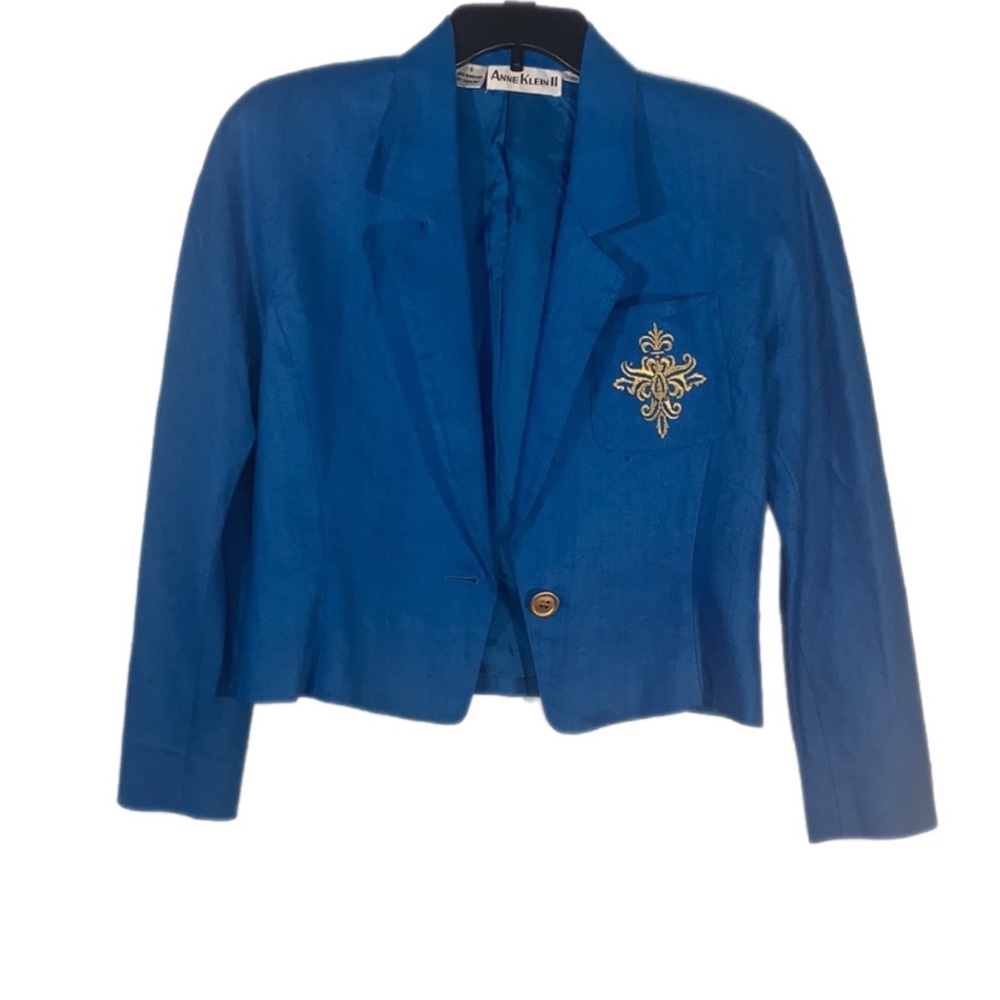 Anne Klein II size 6 royal blue blazer jacket with gold embroidered top pocket.